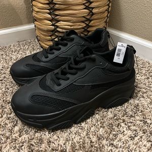 Torrid Size 13 Sneakers